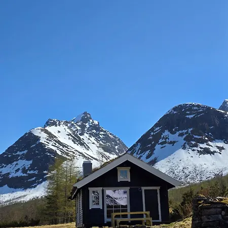 Hytta Pa Kvia, Rognestoyldalen - Sæbø